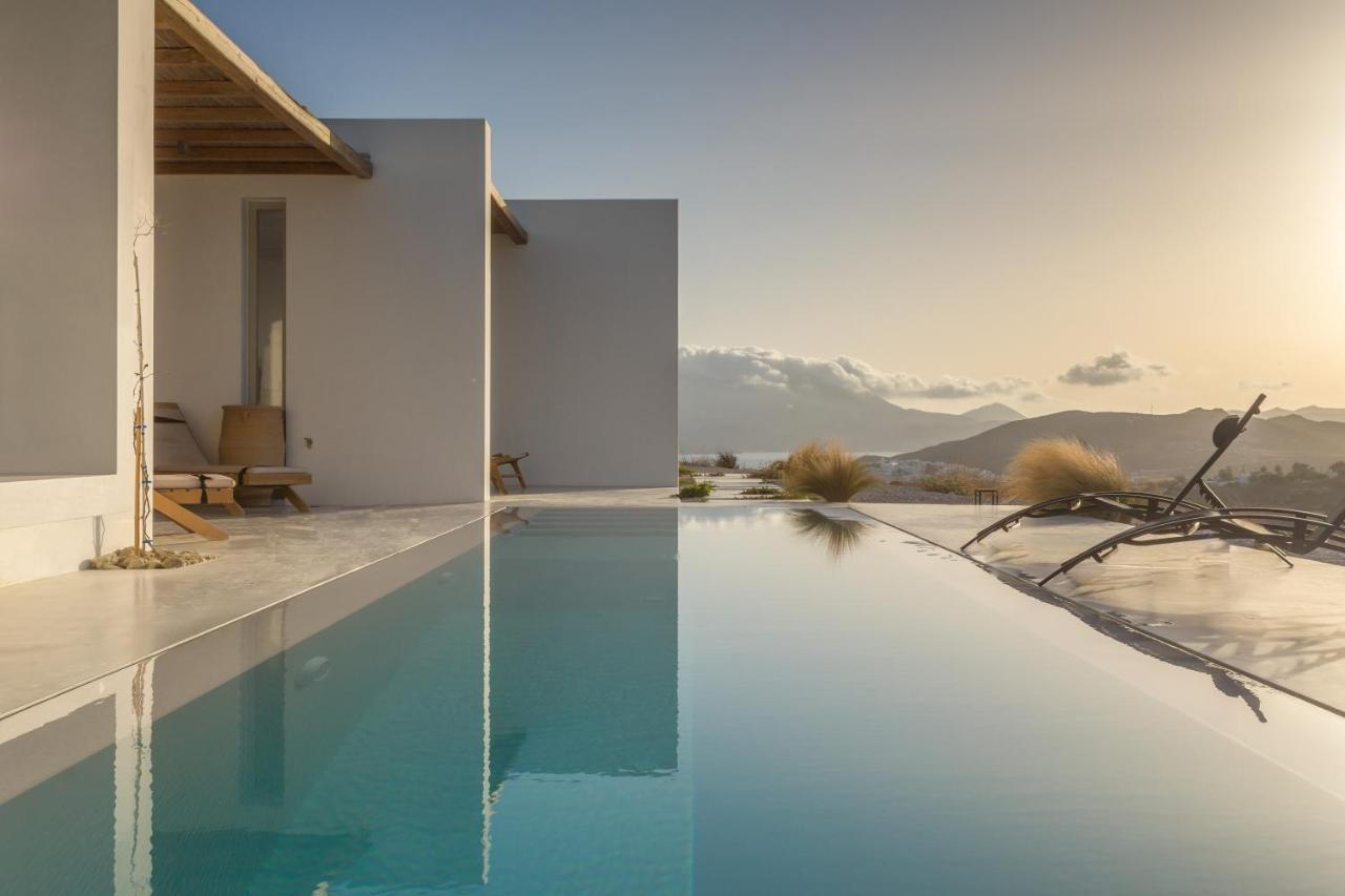 Theia Villa Adamantas  Luaran gambar